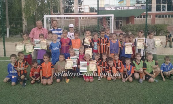 В Селидово прошло Первенство города по мини-футболу среди дворовых команд