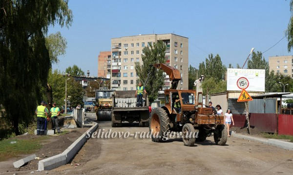 В Селидово подходит к завершению капитальный ремонт моста