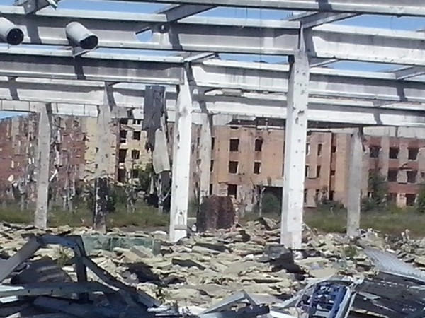Как выглядит разрушенный гипермаркет «Metro» в Донецке
