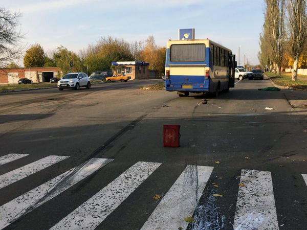 В Селидово водитель автобуса сбил насмерть пенсионерку
