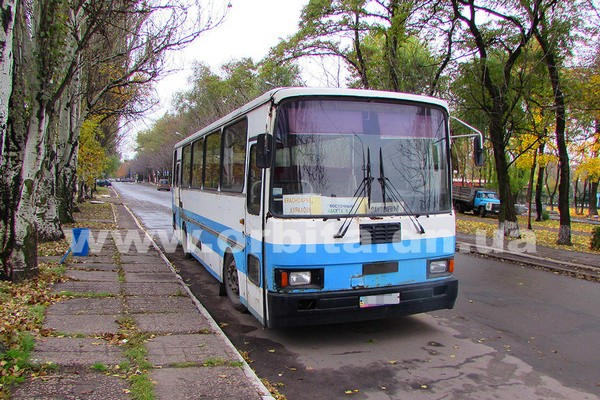 Стало известно, кто на несколько месяцев бросил автобус в Покровске