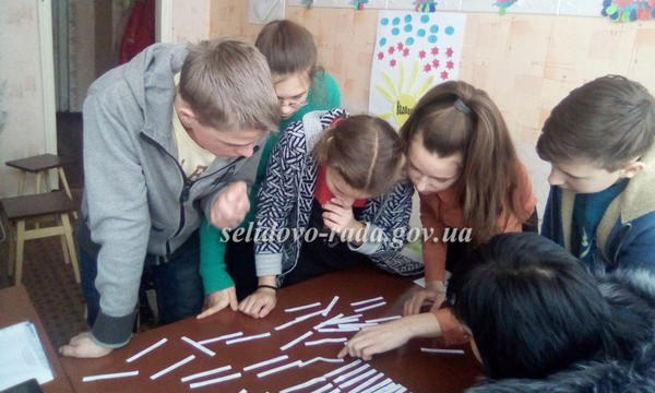 Горняцкие школьники играли в квест «Татьянин день»