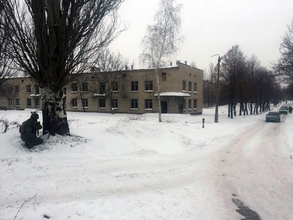 Полицейские Мирнограда обезвредили «террористов» и «освободили» заложника