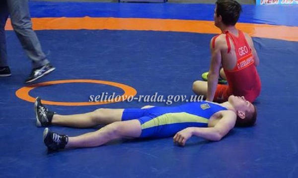Селидовские борцы успешно выступили на международном турнире в Харькове