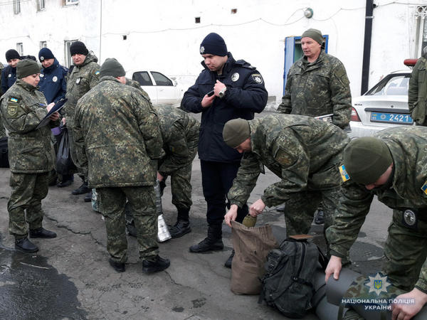 Селидовских полицейских подняли по «тревоге»