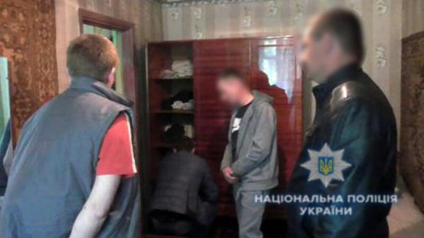 В Мирнограде полиция «накрыла» наркопритон