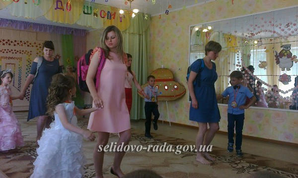 Как в Украинске малыши прощались с детским садом