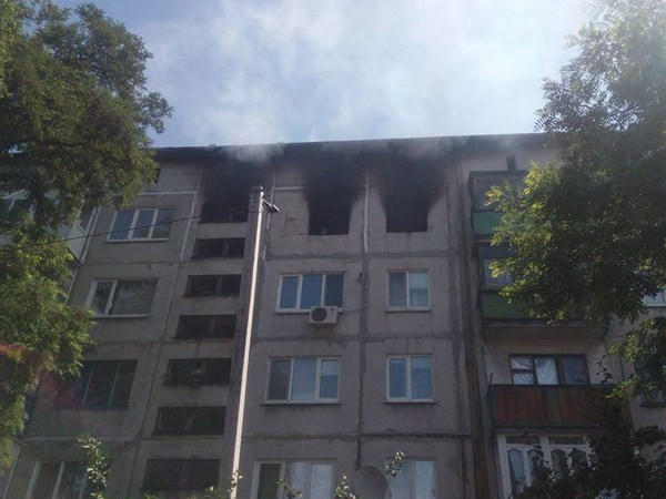 В Мирнограде в результате взрыва в многоэтажке пострадал мужчина