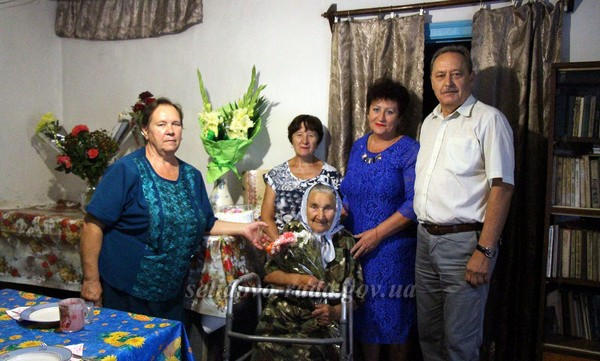 Долгожительница из Селидово отметила 90-летний юбилей