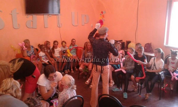 В Селидово организовали веселый и содержательный отдых для детей