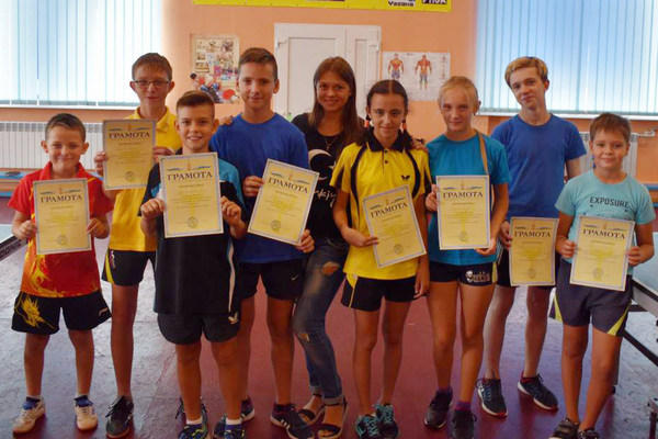 В Покровске прошли соревнования по настольному теннису