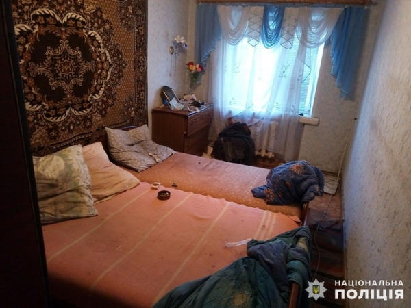 Житель Мирнограда пришел в гости к пенсионеру и забил его до смерти