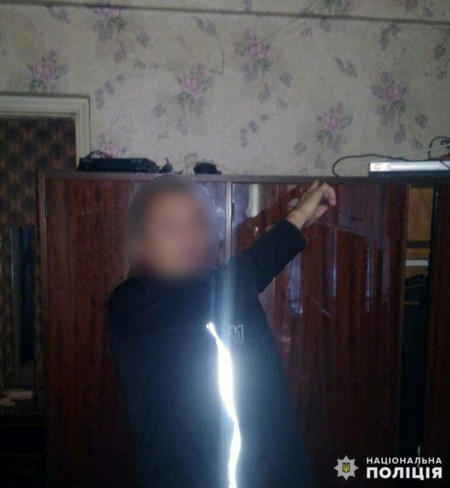 Житель Селидово забыл закрыть входную дверь и лишился своего имущества