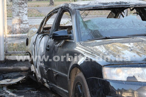 За ночь в Покровске сгорели четыре автомобиля
