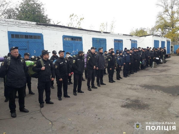 Рано утром полицейских в Селидово подняли по «тревоге»