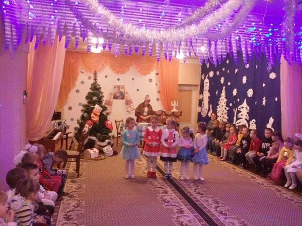 В Горняке воспитанники детского сада получили подарки от Святого Николая
