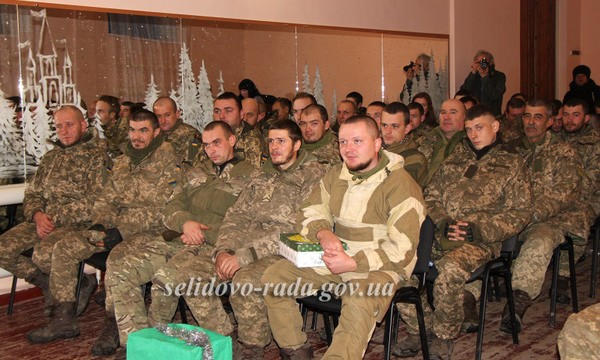 В Селидово военных торжественно поздравили с наступающими новогодними праздниками