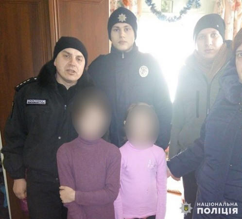 В Селидово «в гости» к проблемным семьям пришли полицейские