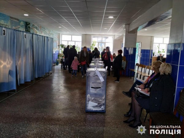 В Покровске и Селидово зарегистрировано несколько сообщений о нарушении избирательного процесса