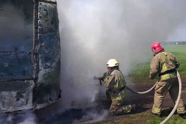 В Покровском районе сгорел дотла автобус