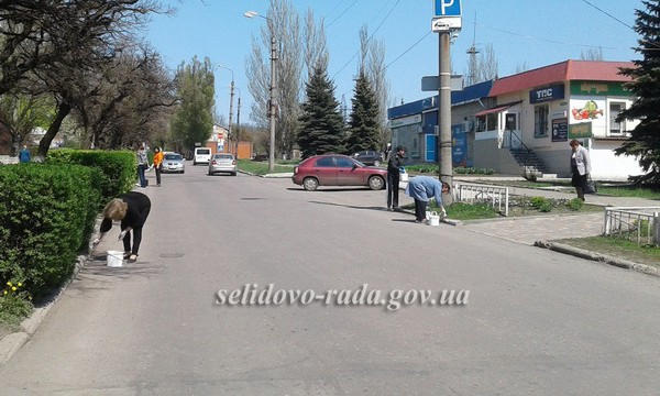 В Селидово продолжают наводить порядок в городе
