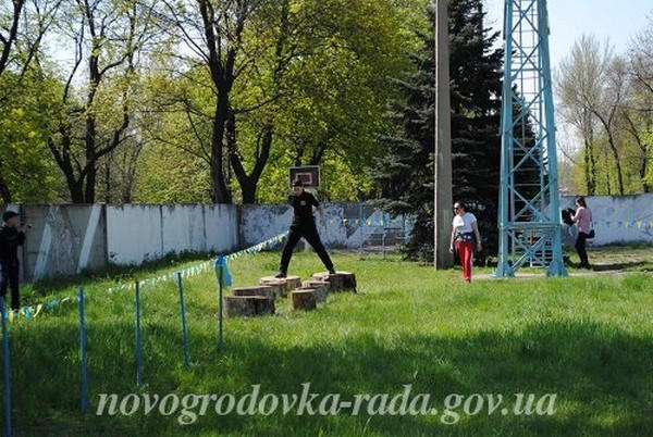 В Новогродовке определили победителя городского этапа военно-патриотической игры «Сокол»