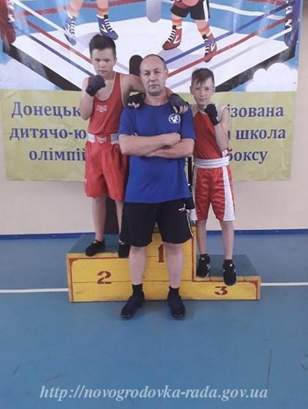 Новогродовские боксеры продемонстрировали свое мастерство на Региональном турнире
