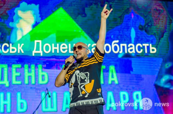 День города и День шахтера в Покровске украсили звездный концерт и грандиозный салют