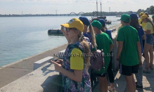 Школьники из Селидово и Украинска совершили незабываемую экскурсию в Днепр