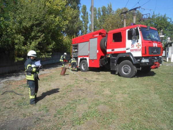 Спасатели потушили «пожар» на железной дороге в Покровске