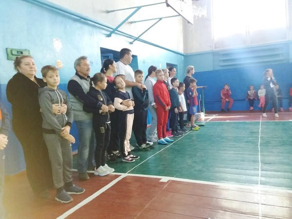 В Горняке прошли спортивные соревнования «Мама, папа, я - спортивная семья»