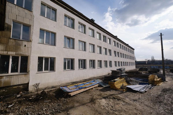 Глава Донетчины установил новый дедлайн для сдачи в эксплуатацию опорной школы в Новогродовке