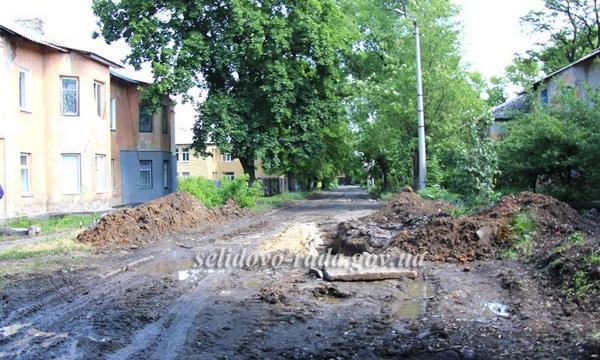 В Селидово начат ремонт дороги по улице Лермонтова