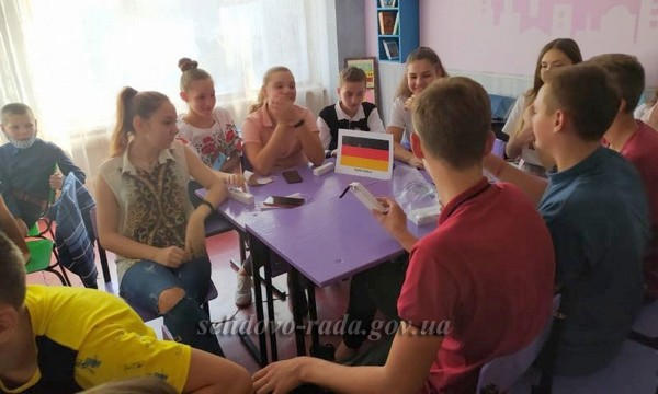 Для школьников Украинска проводят «европейские» уроки