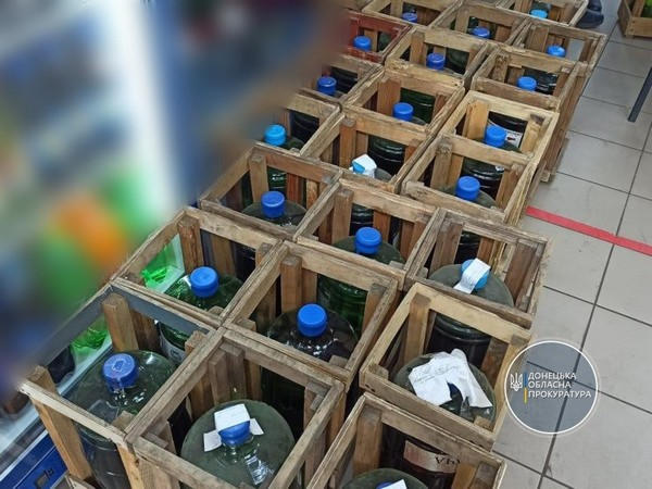 В Селидово «накрыли» магазин, который торговал фальсифицированным алкоголем