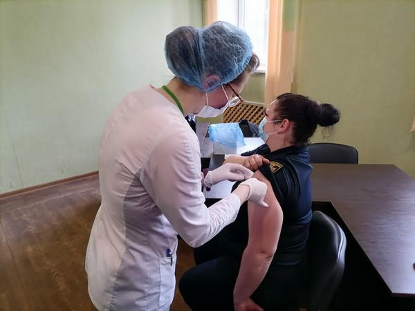 В Селидово спасателей вакцинировали от СОVID-19
