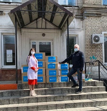 Амбулатория в Новогродовке получила гуманитарную помощь