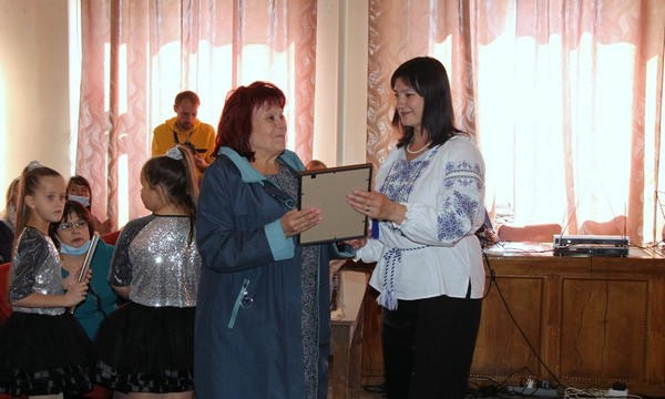 В Селидово педагогов торжественно поздравили с профессиональным праздником