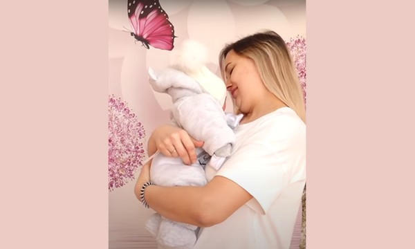 В Селидово поздравили первого ребенка, родившегося в 2022 году