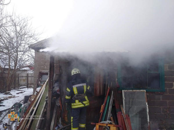 В результате пожара в Покровске погибли два человека