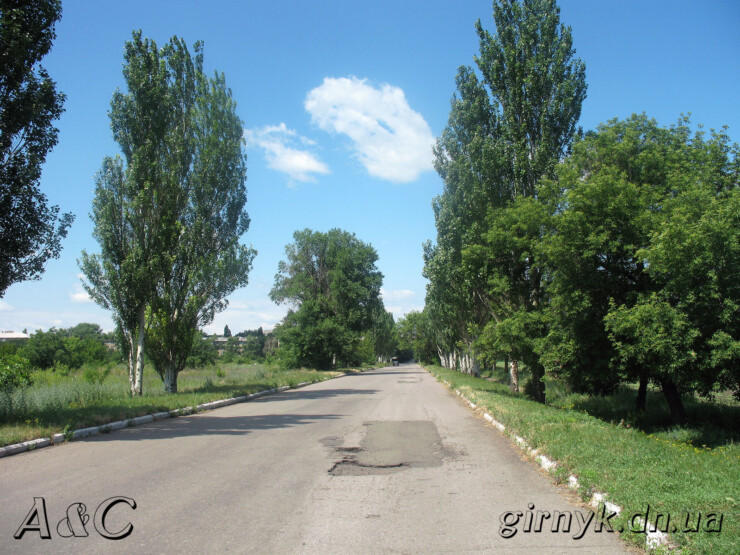 Местный пейзаж на въезде в Украинск