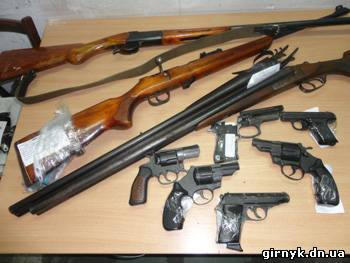 В Красноармейске за месяц добровольно сдали 12 единиц огнестрельного оружия
