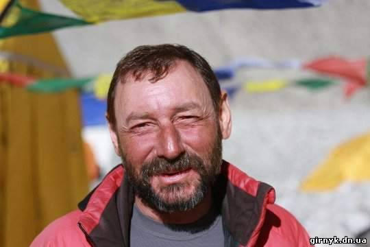 Проходчик шахты "Белозерская" Виталий Кутний покорил Эверест (фото + видео)