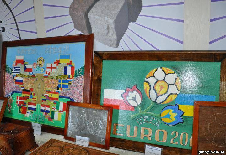 Донецкие зэки внесли свой вклад в Евро-2012 (фото)
