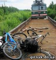 Вблизи Новогродовки детвора чуть не пустила под откос пассажирский поезд