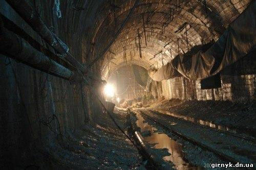 Подземелья донецкого заброшенного метро наводят ужас (фото)