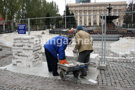 На главной площади Донецка появится ледовый каток (цены + фото)