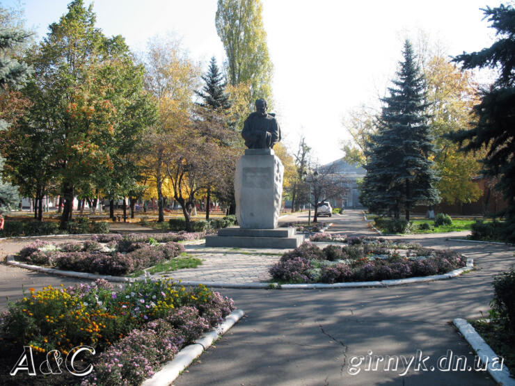 Пам’ятник Т.Г. Шевченку (Новогродівка)
