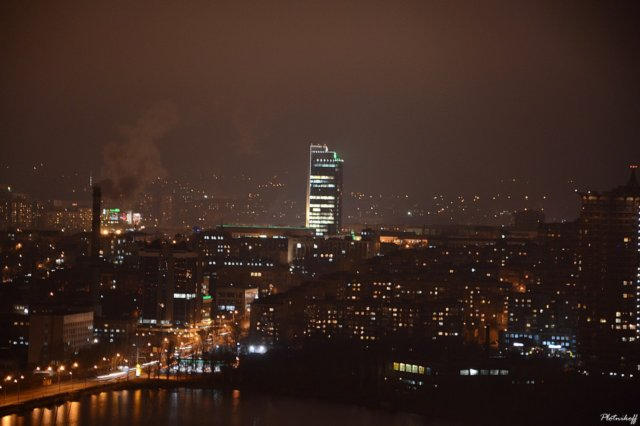 Завораживающий полет над ночным Донецком (фото)