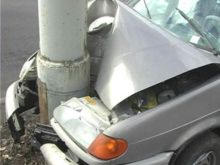 ДТП в центре Селидово: автомобиль врезался в электроопору, водитель погиб